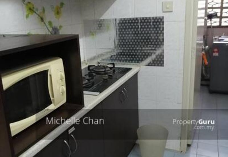 Anjung Hijau (Greenfield Apartment)