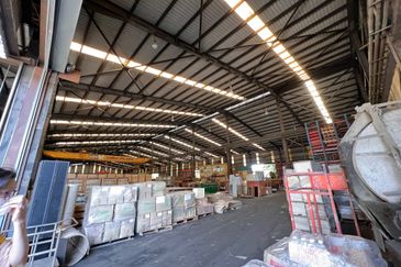 Corporate Warehouse For Rent