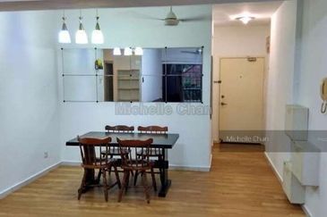 Anjung Hijau (Greenfield Apartment)