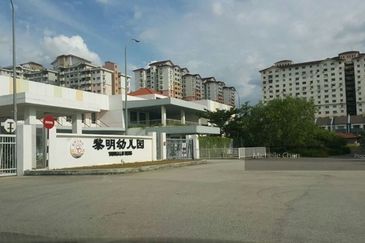 The Treez Jalil Residence