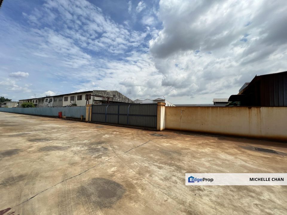 Warehouse Facing Jalan Meru Mainroad For Sale, Selangor, Klang