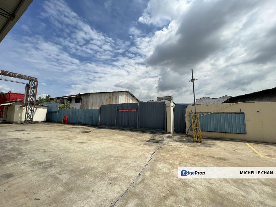 Warehouse Facing Jalan Meru Mainroad For Sale, Selangor, Klang