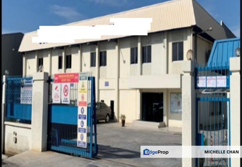 Warehouse Facing Jalan Meru Mainroad For Sale