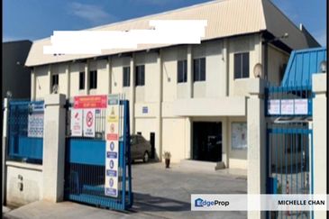 Warehouse Facing Jalan Meru Mainroad For Sale