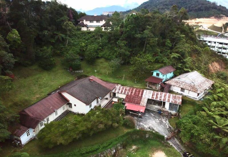 JALAN BESAR TANAH RATA - BRINCHANG