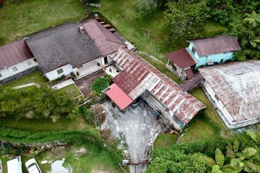 JALAN BESAR TANAH RATA - BRINCHANG