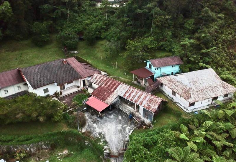 JALAN BESAR TANAH RATA - BRINCHANG