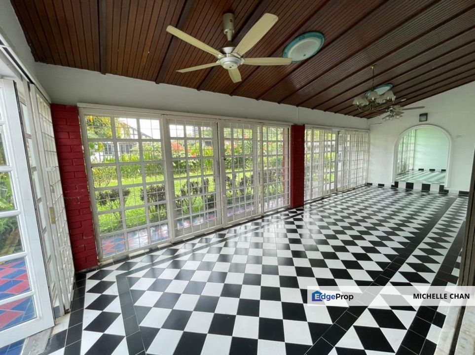 Exclusive Bungalow with Greenbelt at Taman Hillview, Selangor, Ulu Kelang