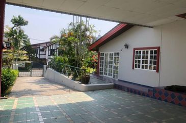 Taman Hillview