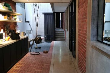 Lightwell House at Taman Desa 