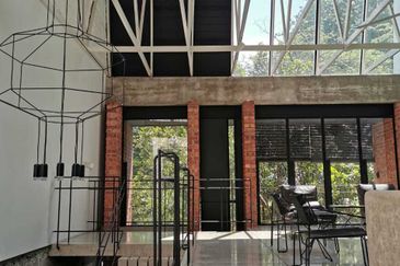 Lightwell House at Taman Desa 