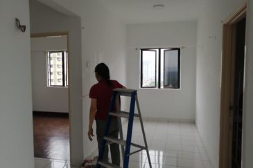 Anjung Hijau (Greenfield Apartment)