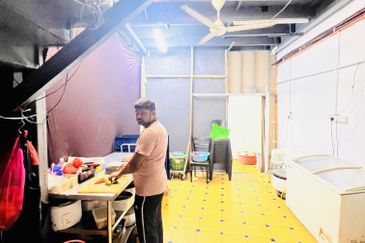 Kuala Lumpur Petaling street,  china town, shop  for Sale at Jalan Petaling, 