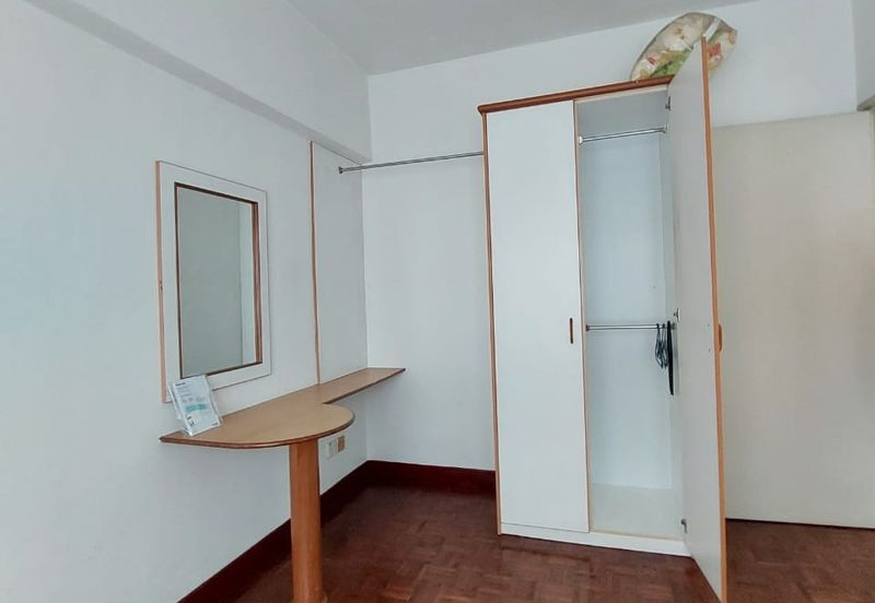 Anjung Hijau (Greenfield Apartment)