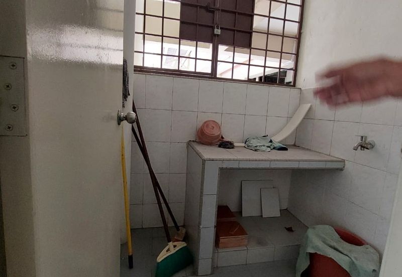 Anjung Hijau (Greenfield Apartment)