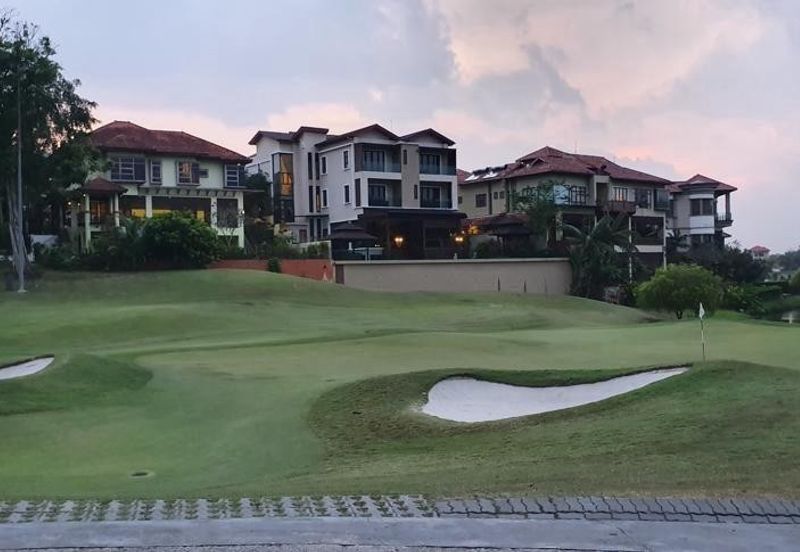 Tropicana Golf & Country Resort