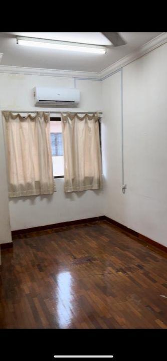 2 1/2 Storey Terrace House for Rent, Selangor, Petaling Jaya