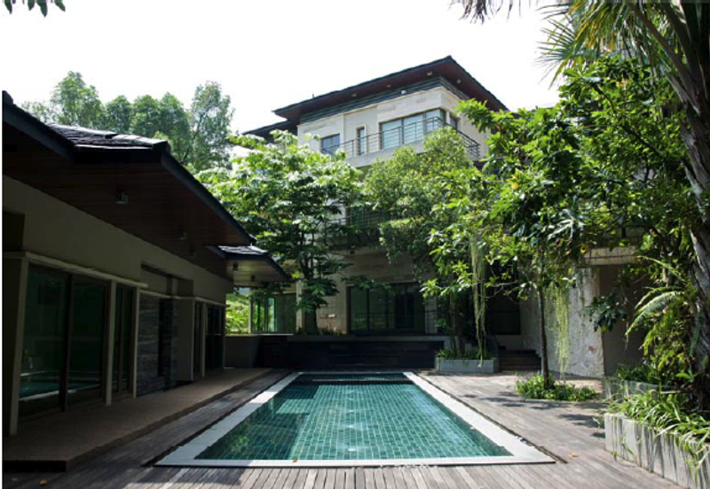 Two Double Storey Detached  Villa for Sale / Rent 