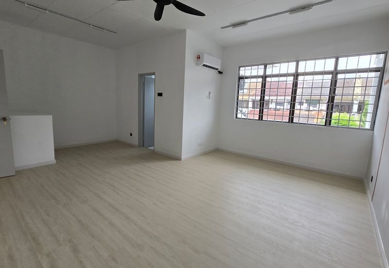 Fully Renovated Double-Storey Terrace @ Bandar Utama – Below Market Value, High Rental Potential!