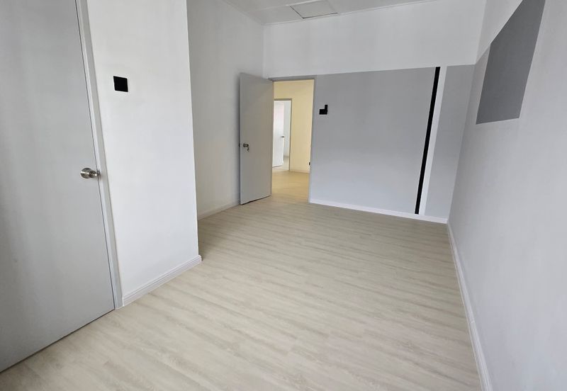 Fully Renovated Double-Storey Terrace @ Bandar Utama – Below Market Value, High Rental Potential!