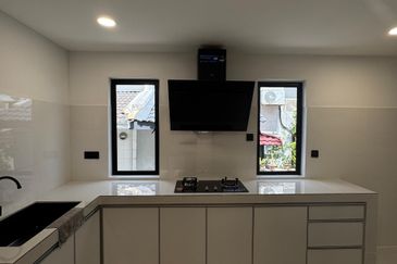 Fully Renovated Double-Storey Terrace @ Bandar Utama – Below Market Value, High Rental Potential!