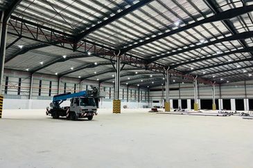 West Port, Pulau Indah