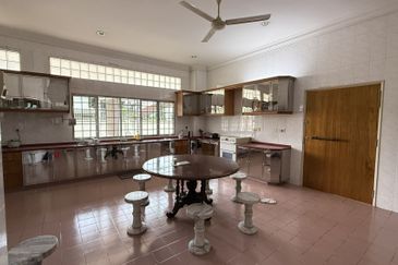 Bukit Pantai (Pantai Hill)