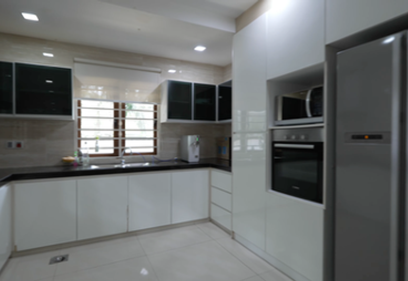 Bungalow with Swimming Pool in Bangsar