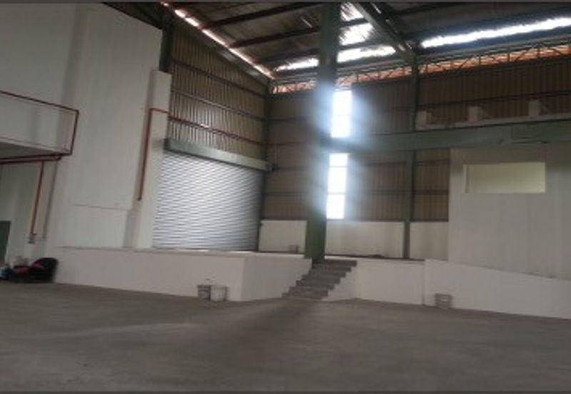 Single storey warehouse with office annexe in Shah Alam for Rent