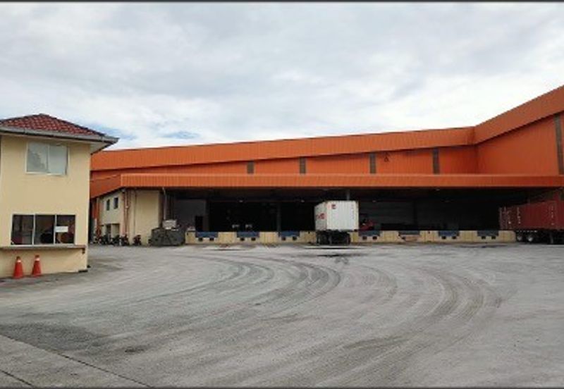 West Port, Pulau Indah