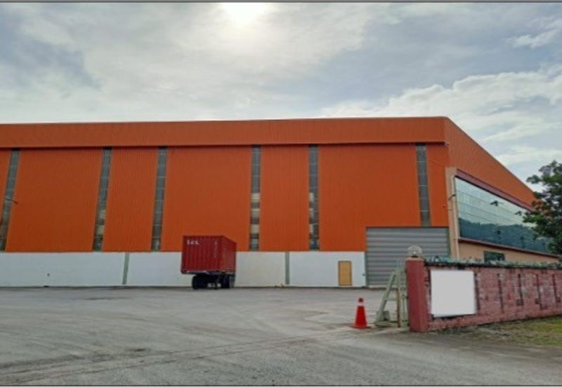 West Port, Pulau Indah