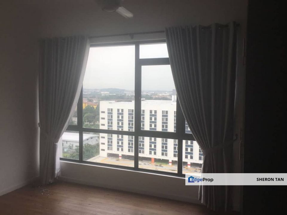 Utropolis Suites 890sqt 2r2b unit for SALE!!!, Selangor, Glenmarie