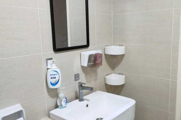 Gravit8 @ Klang South