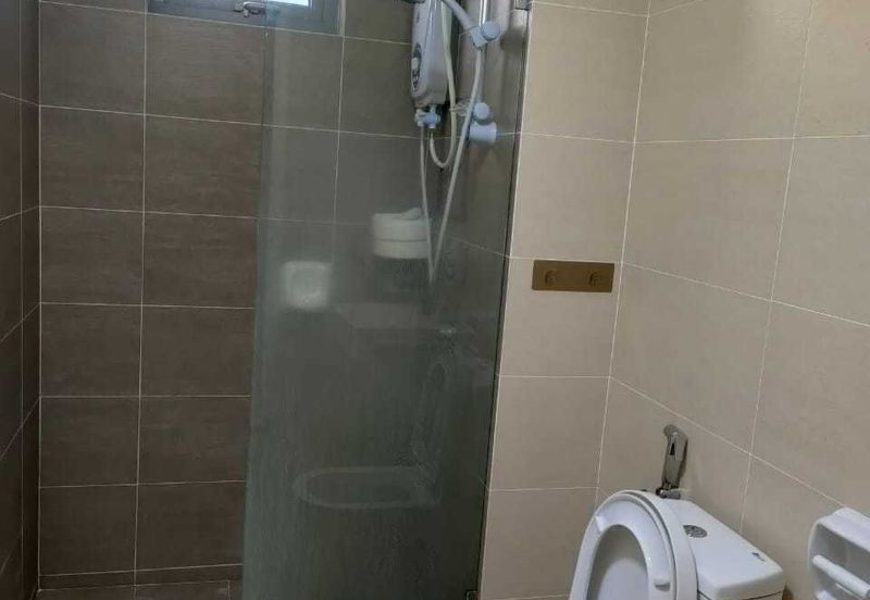 Gravit8 @ Klang South