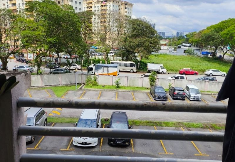 Pangsapuri Jati, Taman Subang Mewah