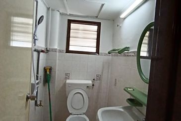 Subang Perdana Goodyear Court 9