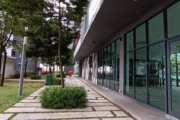 Maisson @ Platinum Apartment