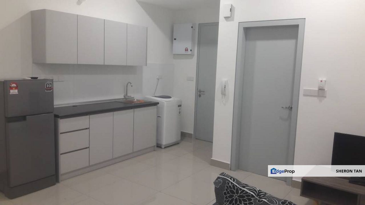 Utropolis Soho fully furnished , Selangor, Glenmarie