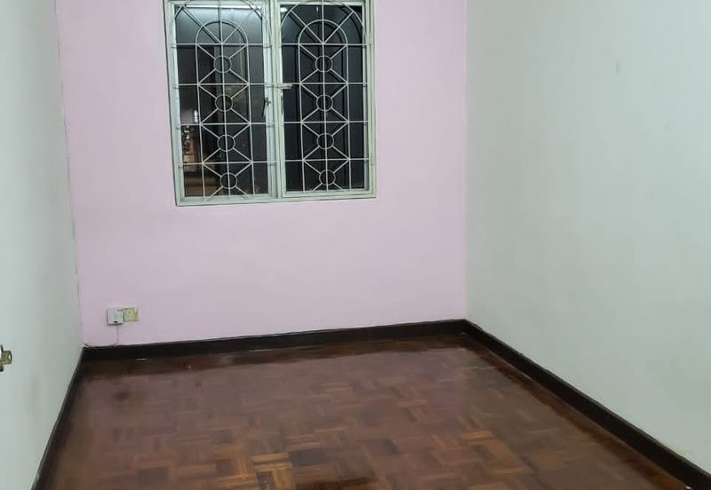 Subang Perdana Goodyear Court 9