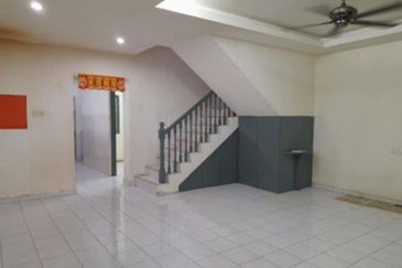 TAMAN ANJUNG BERCHAM MEGAH