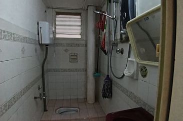 Subang Perdana Goodyear Court 7