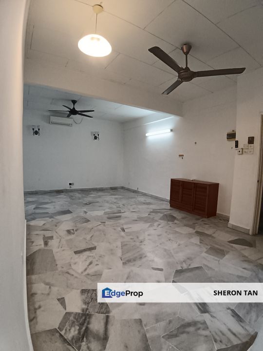 Good Year court  7 , Selangor, USJ