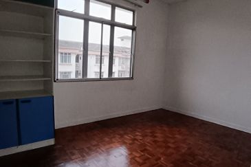 Subang Perdana Goodyear Court 7