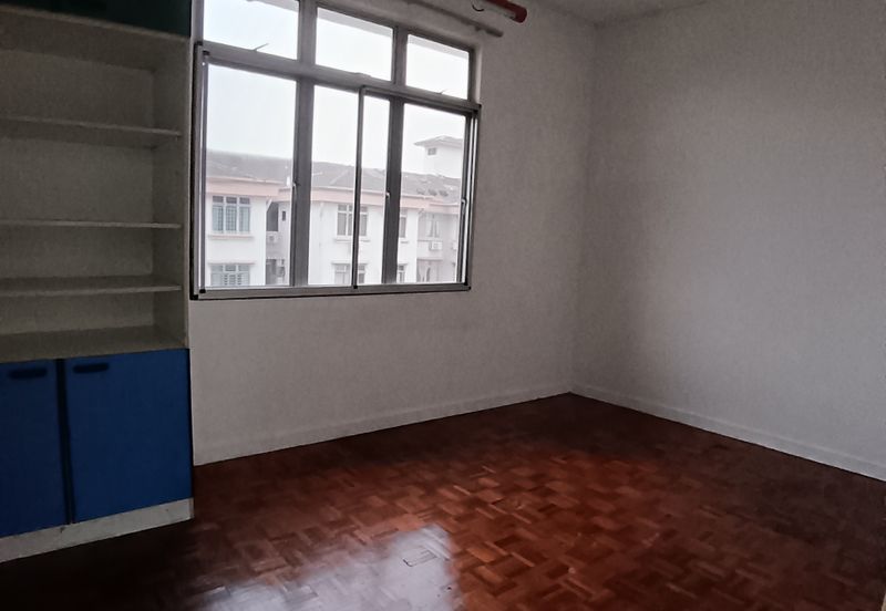 Subang Perdana Goodyear Court 7