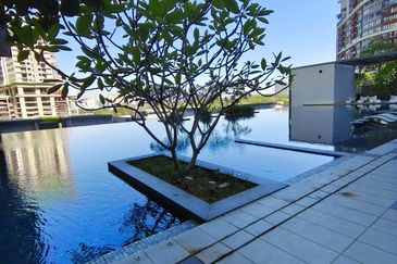 Paloma @ Tropicana Metropark