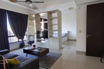 Paloma @ Tropicana Metropark