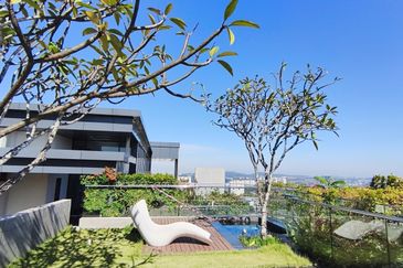 Paloma @ Tropicana Metropark