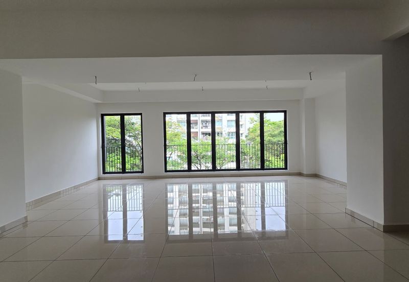 East 57 (Residensi Laman Timur)