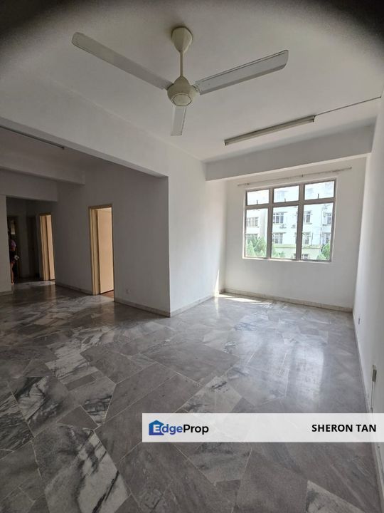 Subang Perdana Good Year Court 9 , Selangor, USJ