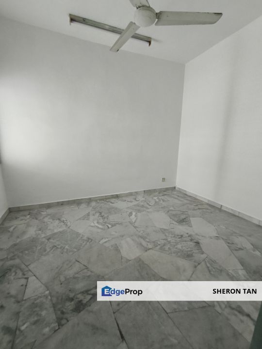 Usj 4 24x75 double storey link , Selangor, USJ